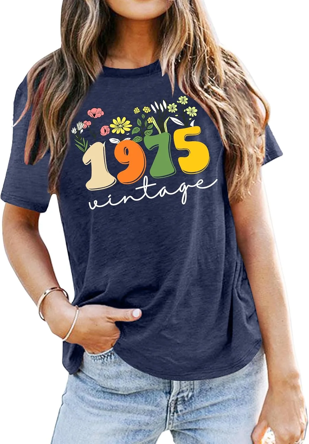 50th Birthday Gifts for Women Fifty Birthday Shirts: Vintage 1975 Shirt 50 Years Old Birthday Party Graphic T-Shirt
