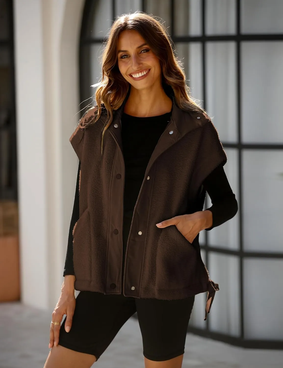Sherpa Jacket for Women Casual Fleece Vest Oversized Sleeveless Outwear Warm Button Down Gilet with Pockets