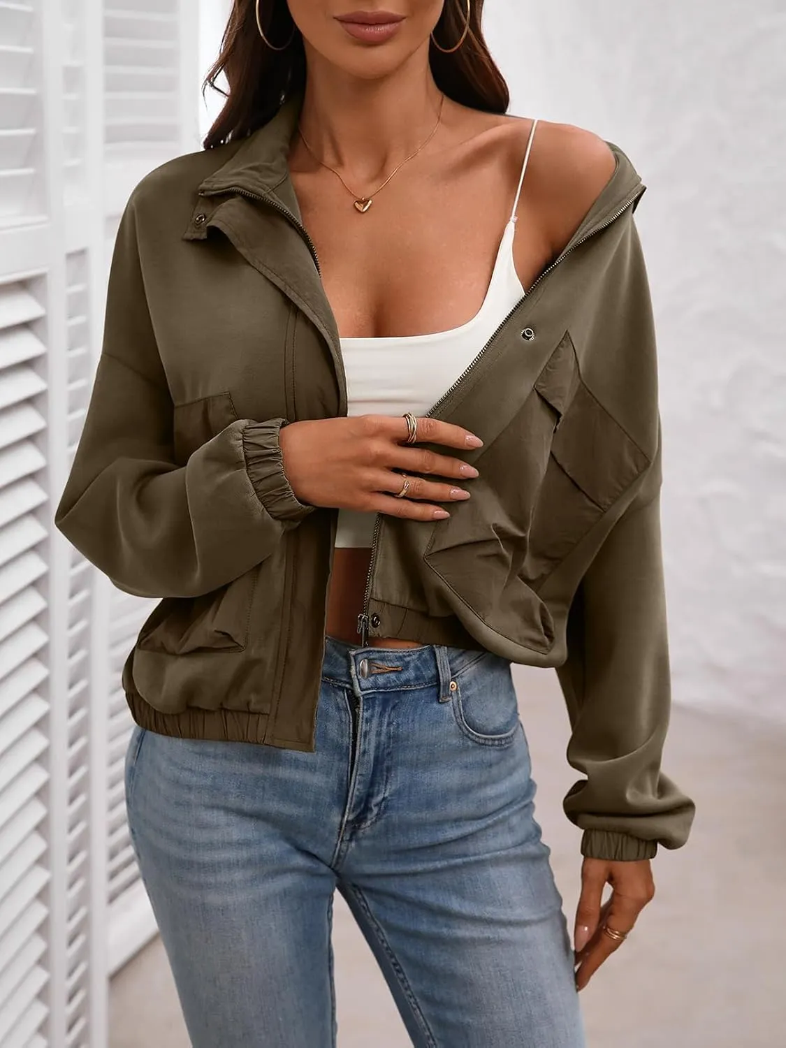 Women's Cropped Oversized Safari Jackets Zip Up Stand Collar Neck Long Sleeve Utility Anorak jacket with Pocket