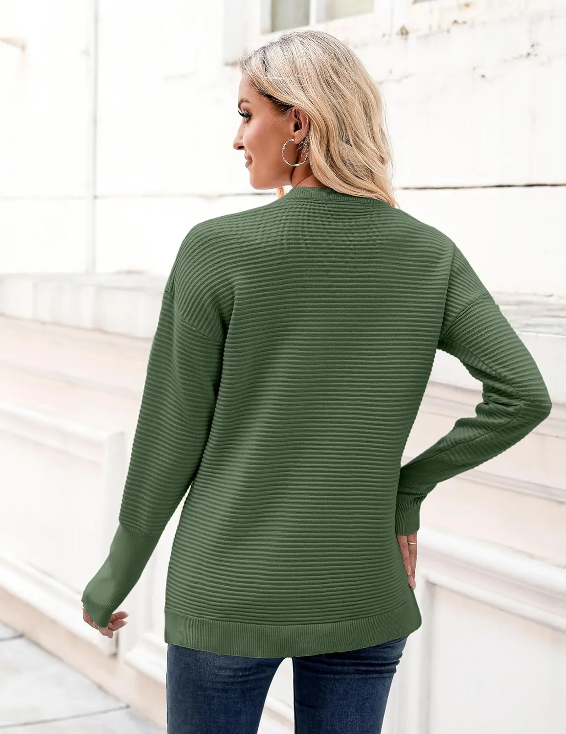 Zeagoo Women's 2025 Fall Sweaters Casual Long Sleeve Crew Neck Ribbed Knit Side Slit Pullover Sweater